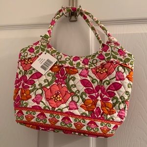NWT Daisy Vera Bradley bag in Lilli Bell
